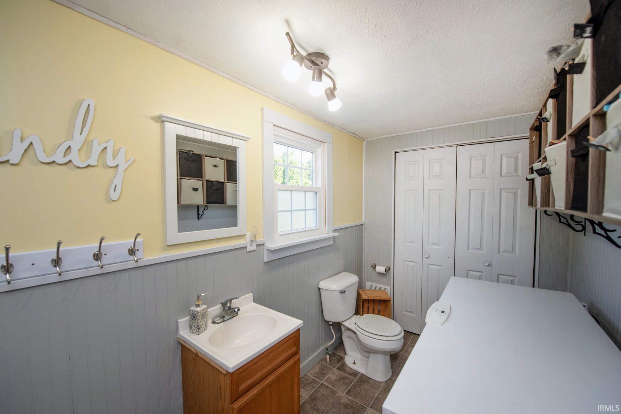 63 West 145 South Bringhurst, IN 46913 - Photo 7 of 22