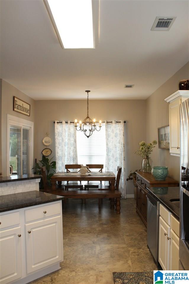 1900 Kent Circle Leeds, AL 35094 - Photo 37 of 50