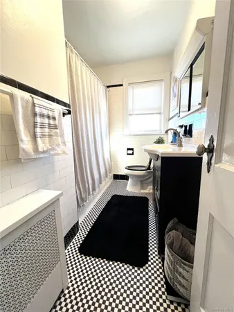 $3,400 | 58 Illinois Avenue, Unit TOP, Long Beach, NY 11561