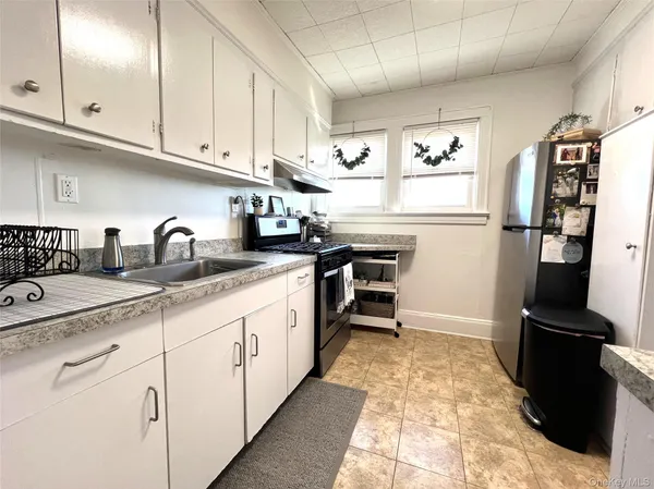 $3,400 | 58 Illinois Avenue, Unit TOP, Long Beach, NY 11561