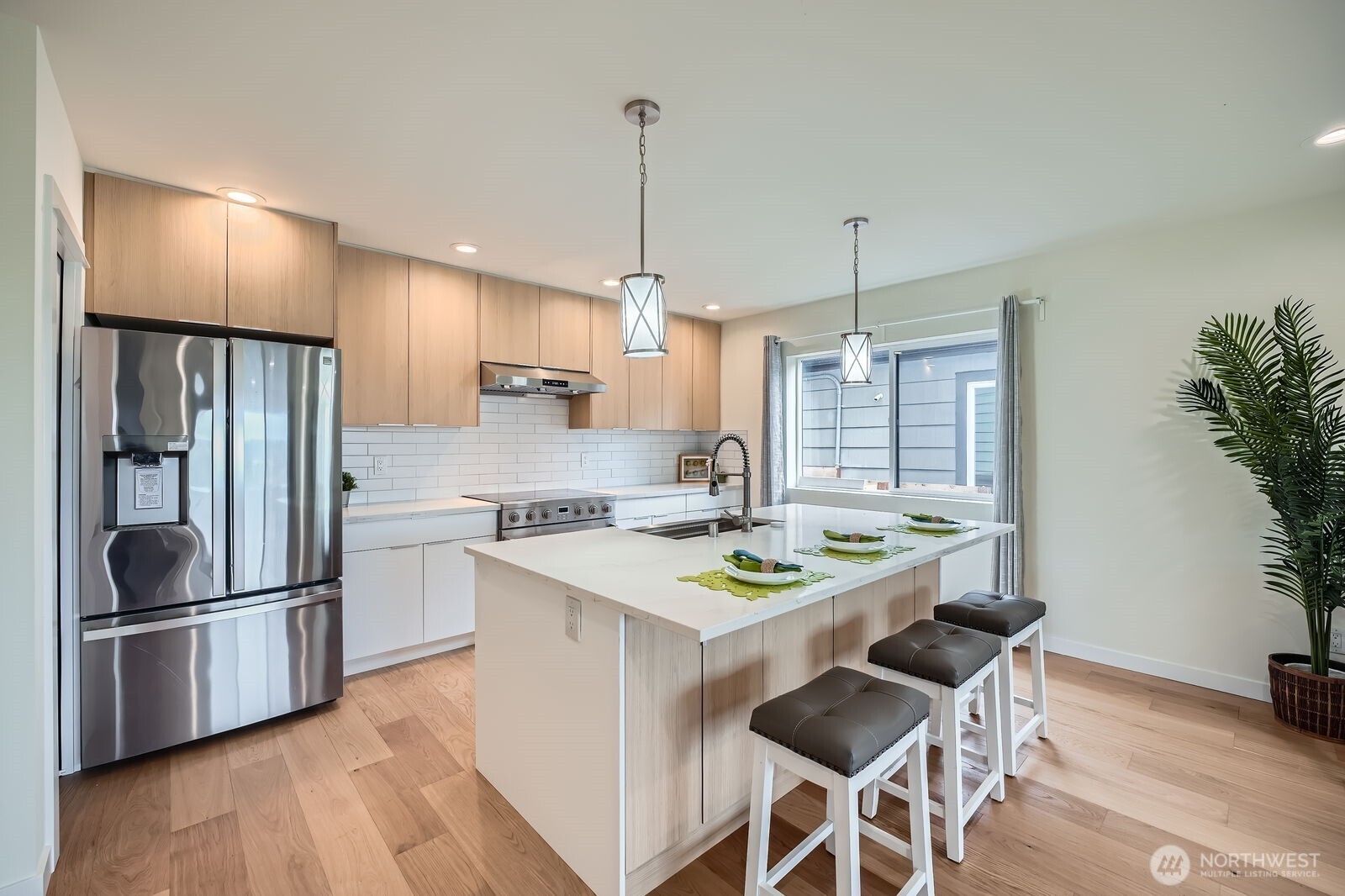 5930 18th Avenue South Seattle, WA 98108 - Photo 12 of 37