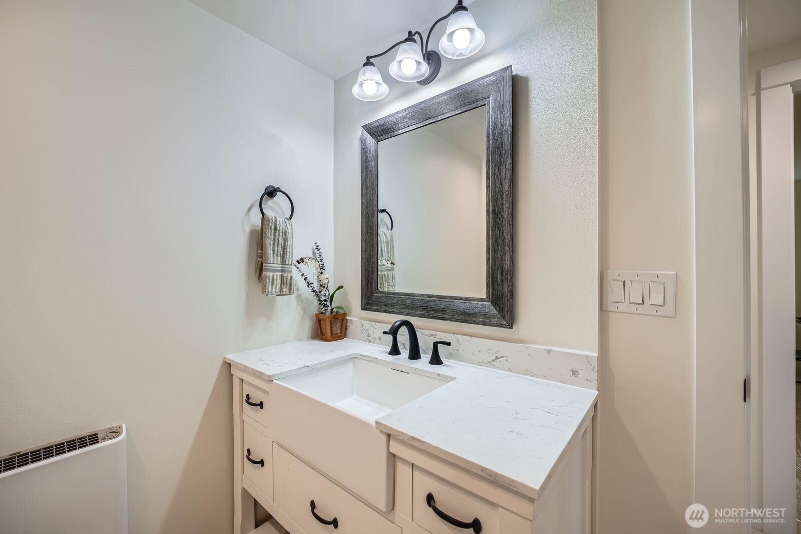 5930 18th Avenue South Seattle, WA 98108 - Photo 32 of 37