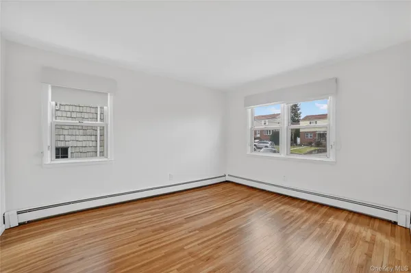 $789,000 | 16 Patti Lane, Yonkers, NY 10701