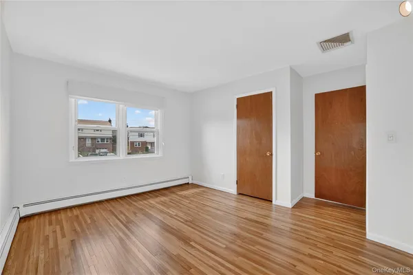 $789,000 | 16 Patti Lane, Yonkers, NY 10701