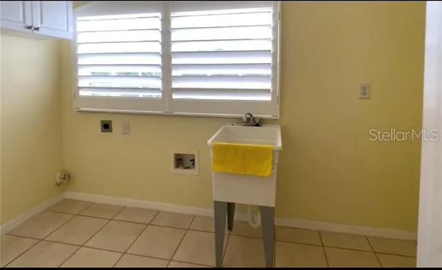 a house view with outdoor space