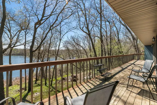 $800,000 | 7481 Long Lake Road, Willmar, MN 56201