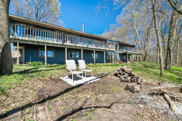$800,000 | 7481 Long Lake Road, Willmar, MN 56201