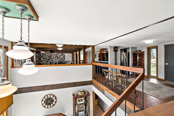 $800,000 | 7481 Long Lake Road, Willmar, MN 56201