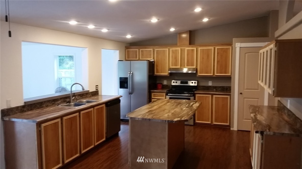 199 Lazy Road Longview, WA 98632 - Photo 5 of 16
