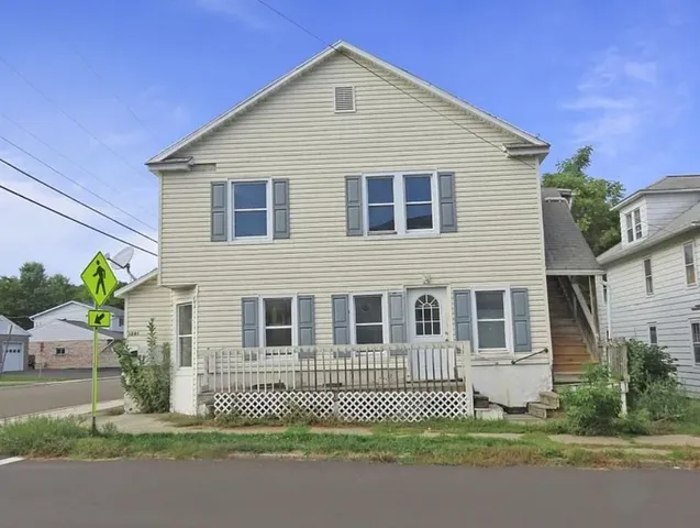 $1,200 | 1201 Pine Street, Endicott, NY 13760