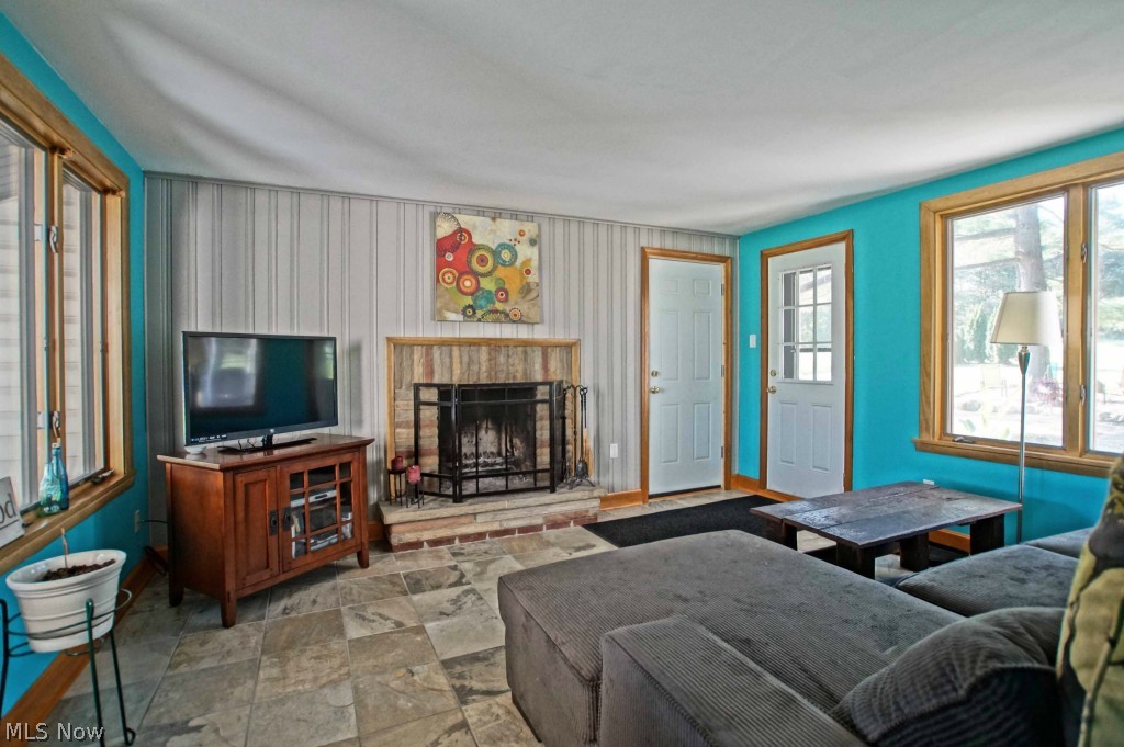 3700 Reimer Road Barberton, OH 44203 - Photo 5 of 21 Gallery Image 5