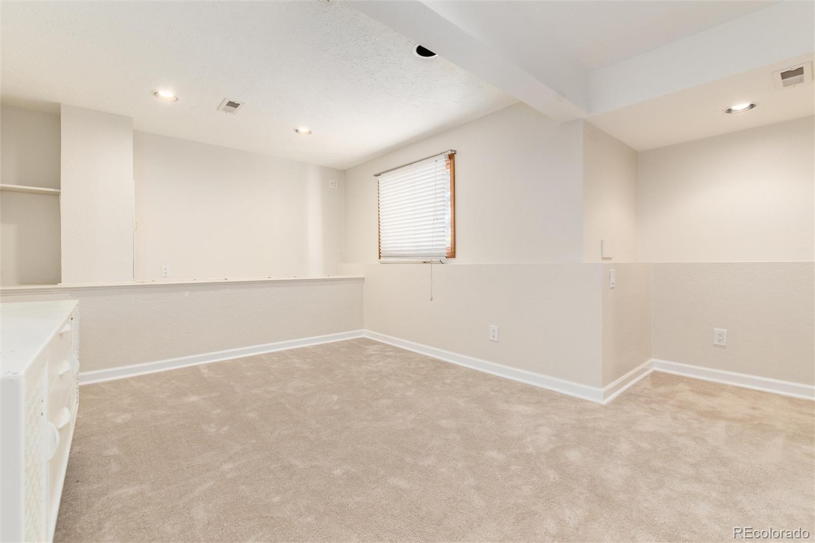 9808 South Isabel Court Highlands Ranch, CO 80126 - Photo 33 of 43