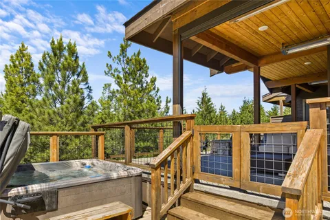 $1,149,000 | 137 Big Hill Drive, Cle Elum, WA 98922