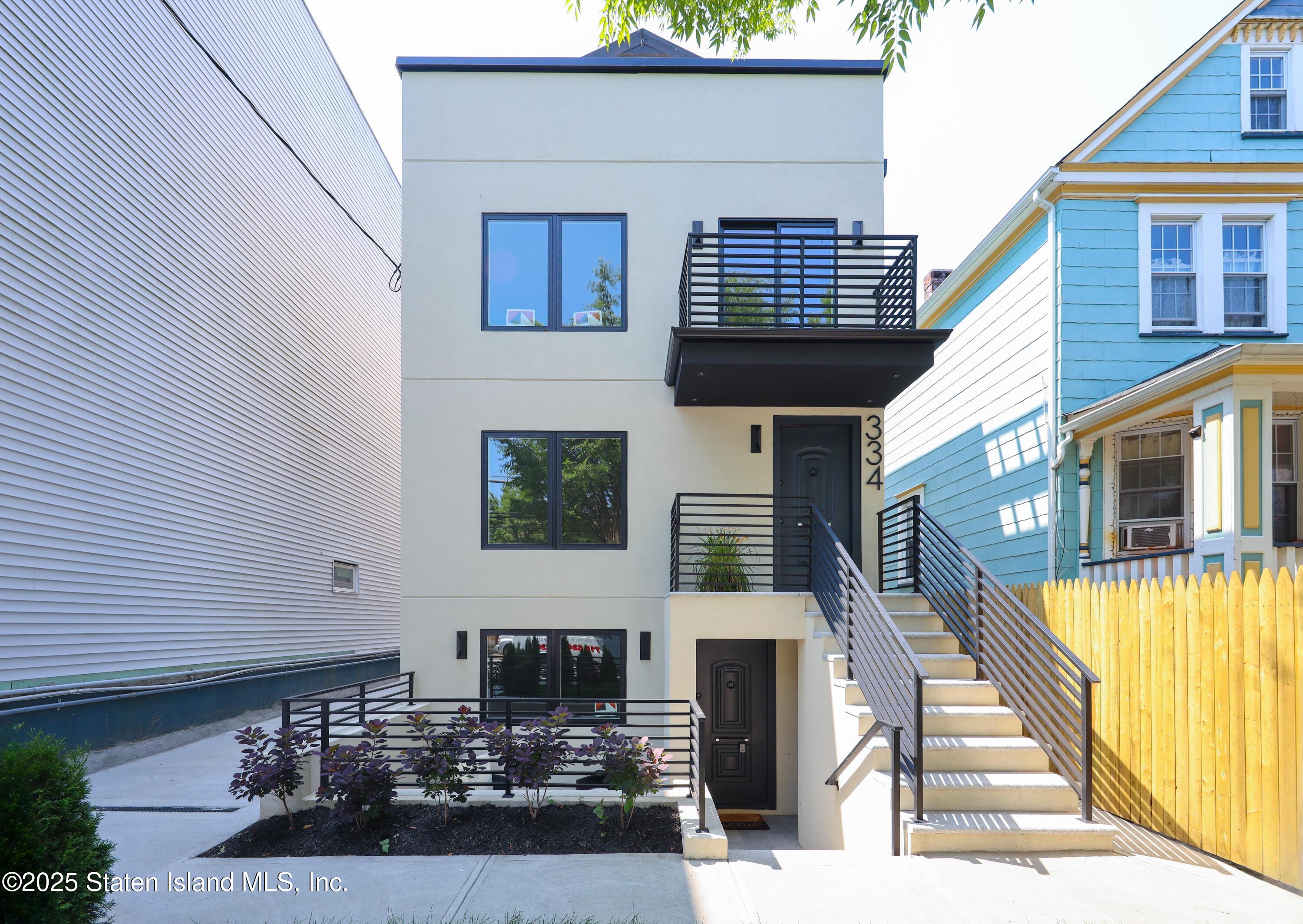 334 Van Duzer Street Staten Island, NY 10304 - Photo 1 of 44 front