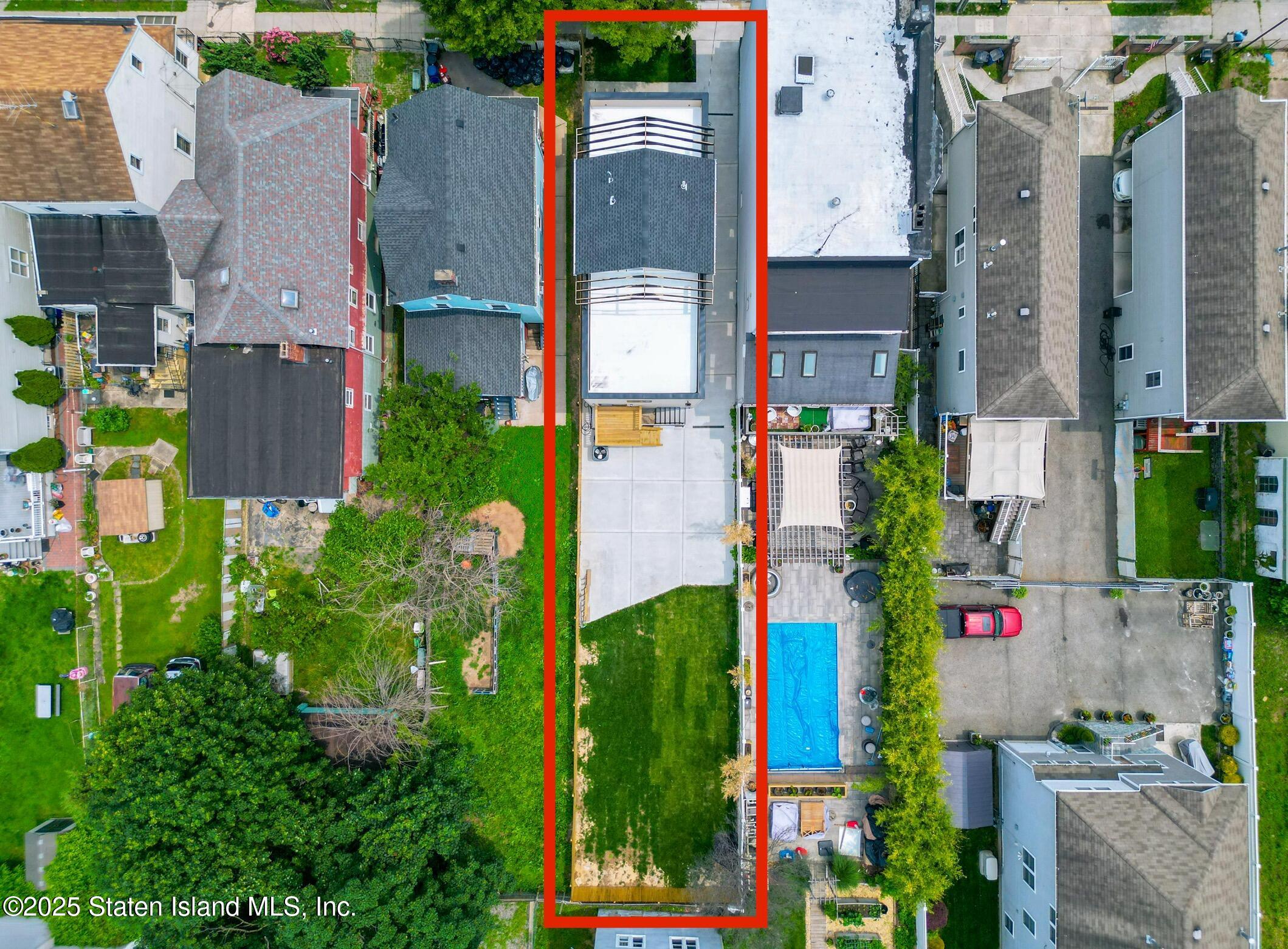 334 Van Duzer Street Staten Island, NY 10304 - Photo 13 of 44 dji_fly_20250613_134312_383_174983645733