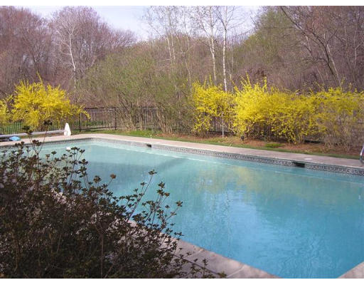 192 East Emerson Road Lexington, MA 02420 - Photo 7 of 16 a view of a garden