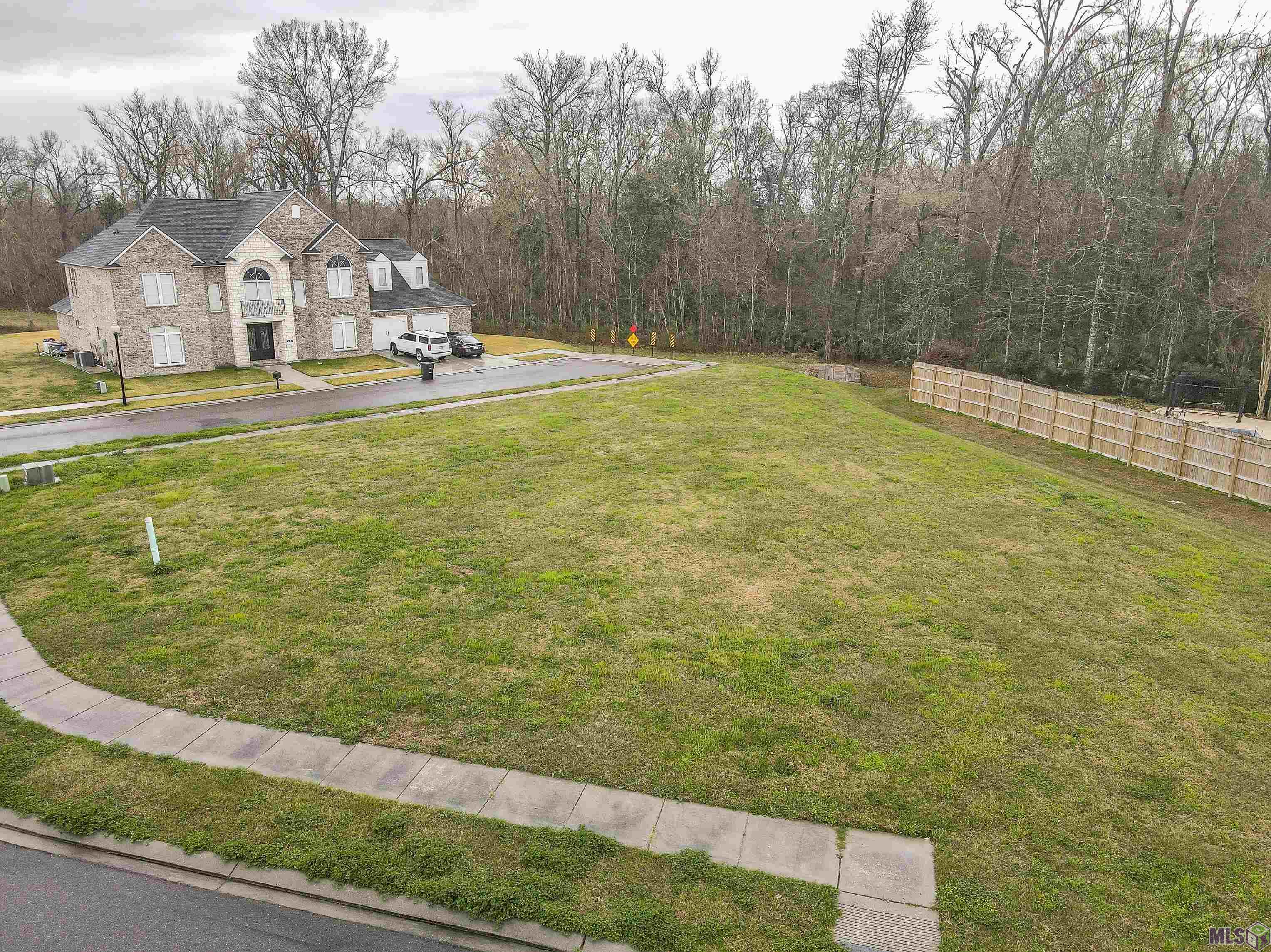 14144 Kimbleton Avenue St. George, LA 70817 - Photo 3 of 17