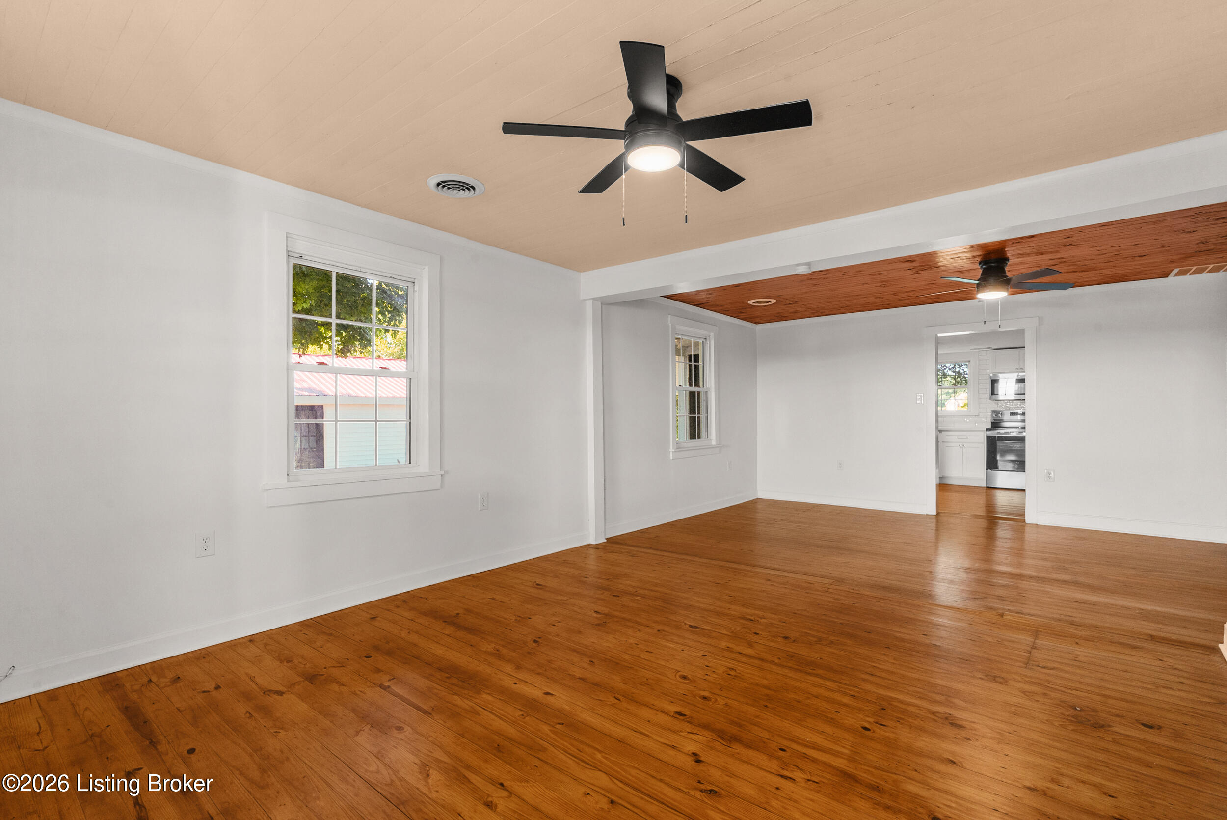 4760 Loretto Road Bardstown, KY 40004 - Photo 8 of 43 DSC06103
