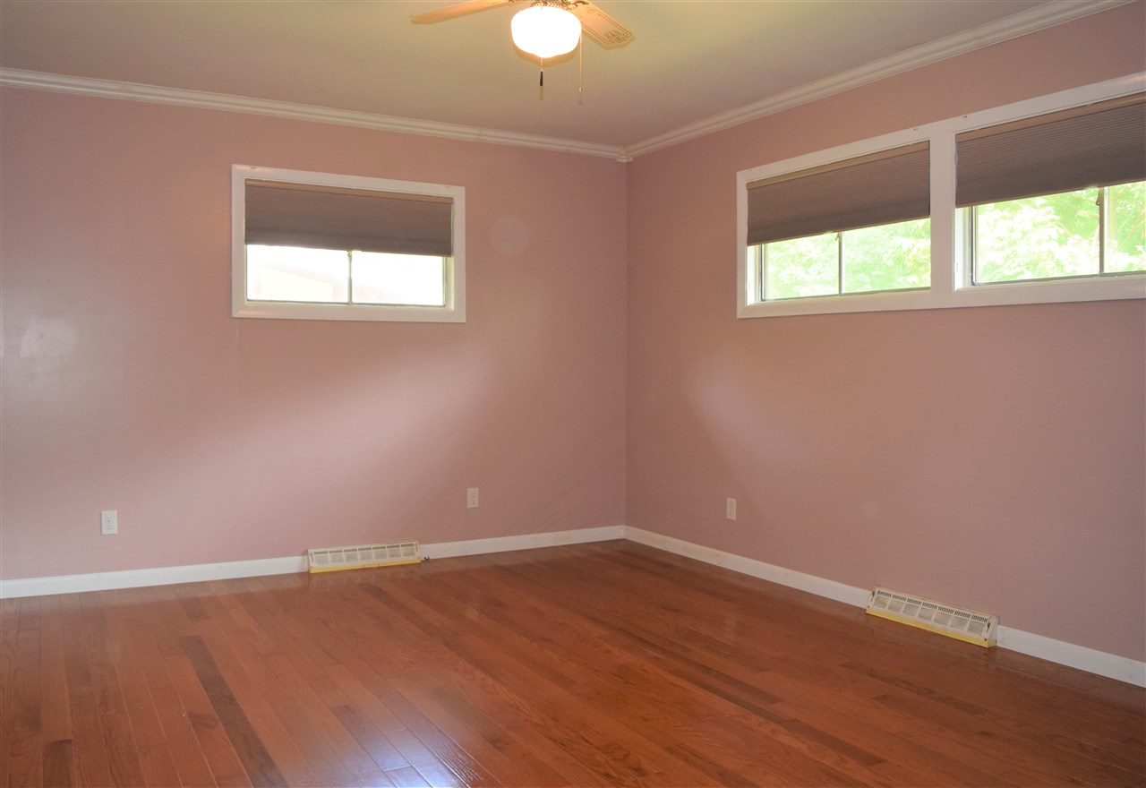 1718 East Maple Ridge Drive Peoria, IL 61603 - Photo 16 of 32 Gallery Image 16