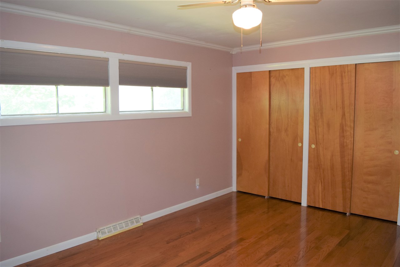 1718 East Maple Ridge Drive Peoria, IL 61603 - Photo 17 of 32 Gallery Image 17