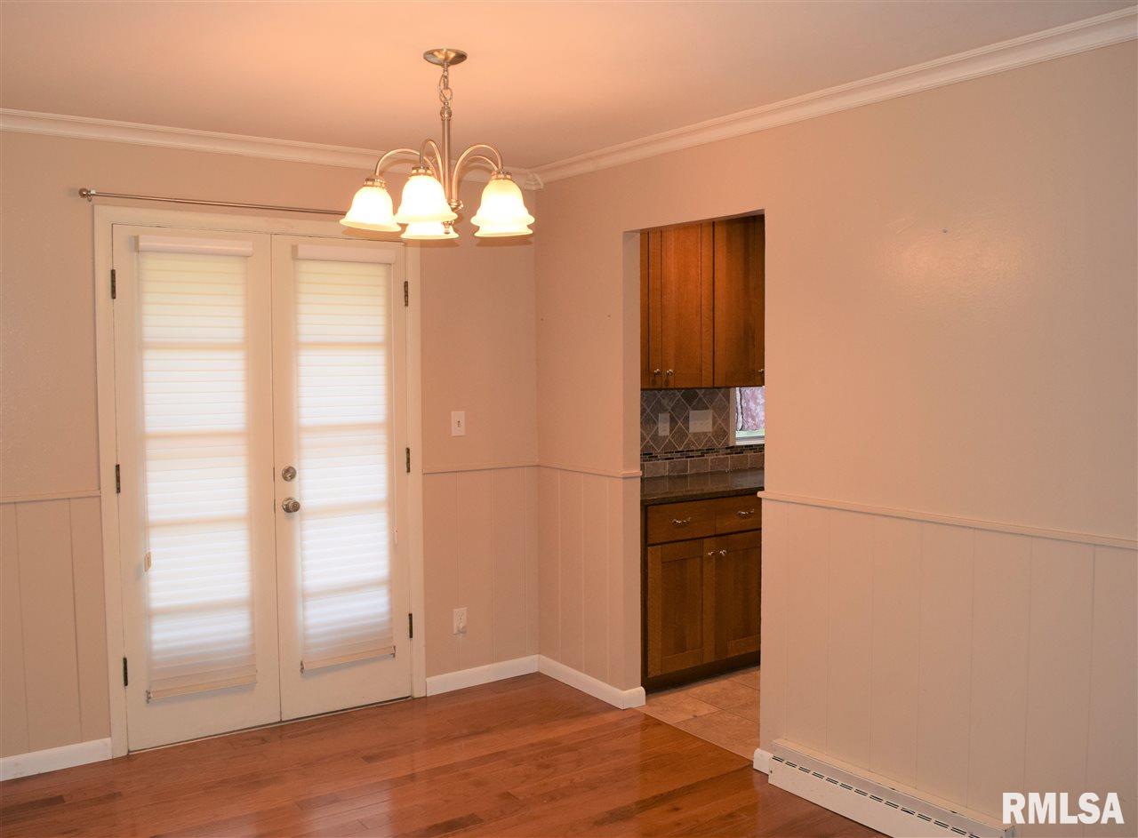 1718 East Maple Ridge Drive Peoria, IL 61603 - Photo 7 of 32 Gallery Image 7