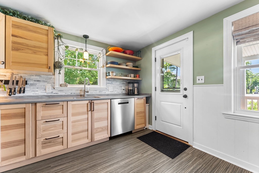 22 Yale Road Arlington, MA 02474 - Photo 10 of 22 Gallery Image 10