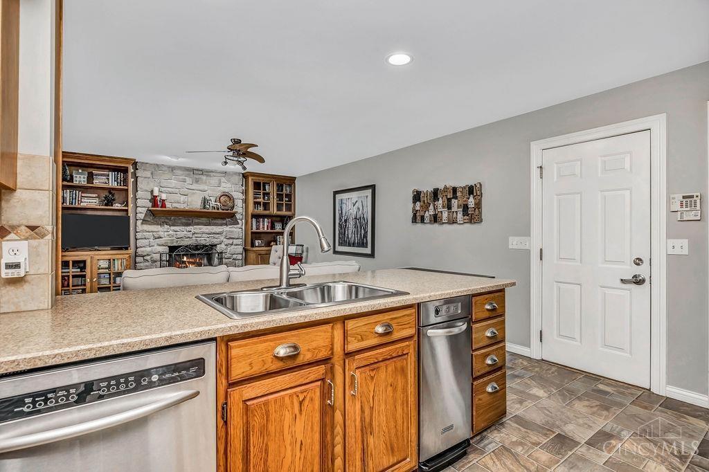 618 Fleming Road Cincinnati, OH 45231 - Photo 12 of 49 Gallery Image 12