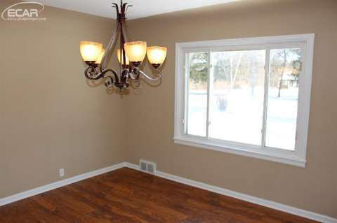2491 Covert Road Burton, MI 48509 - Photo 8 of 19 20431417-7.JPG