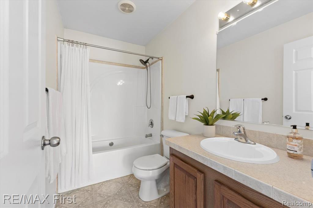 13327 Dunn Road Memphis, MI 48041 - Photo 26 of 49 Gallery Image 26