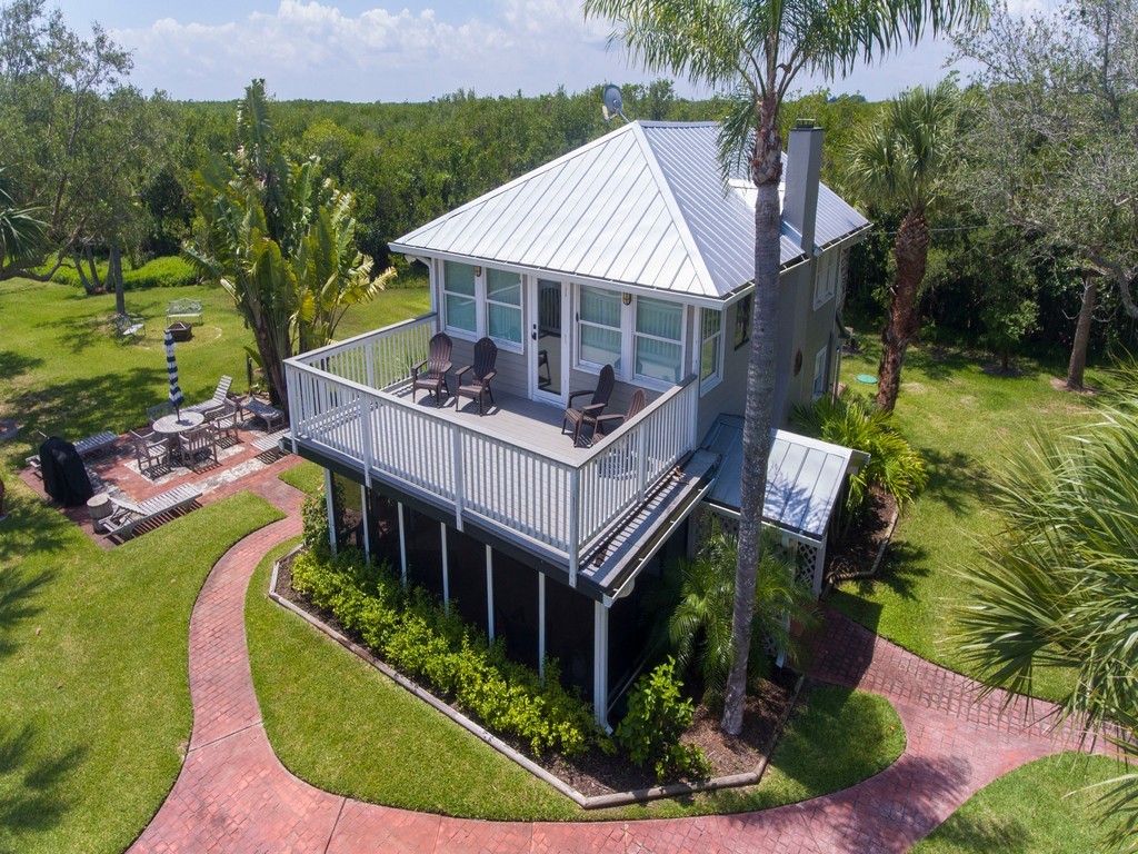 1935 Quay Dock Road Vero Beach, FL 32967 - Photo 34 of 36