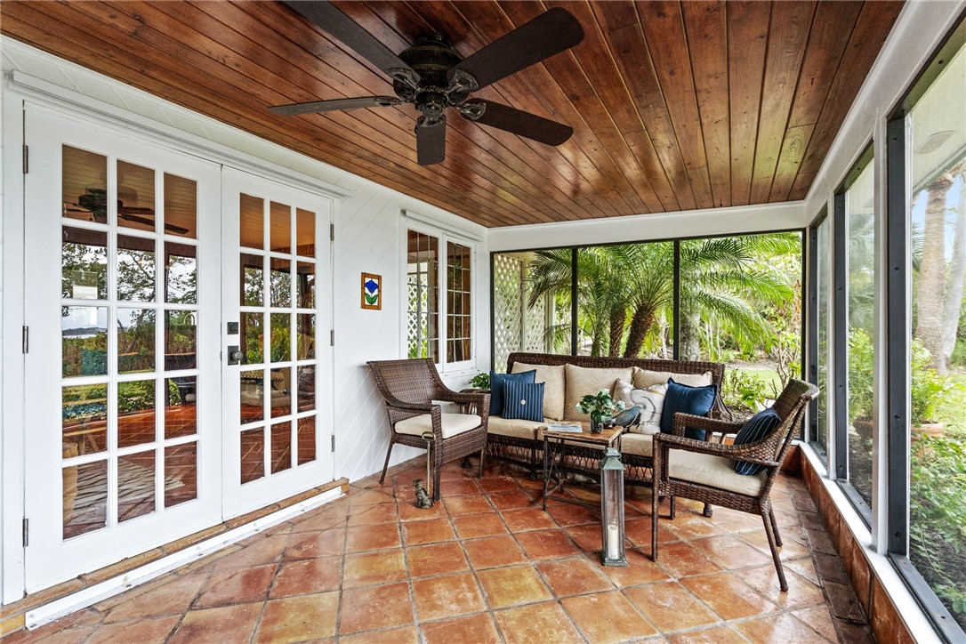 1935 Quay Dock Road Vero Beach, FL 32967 - Photo 5 of 36