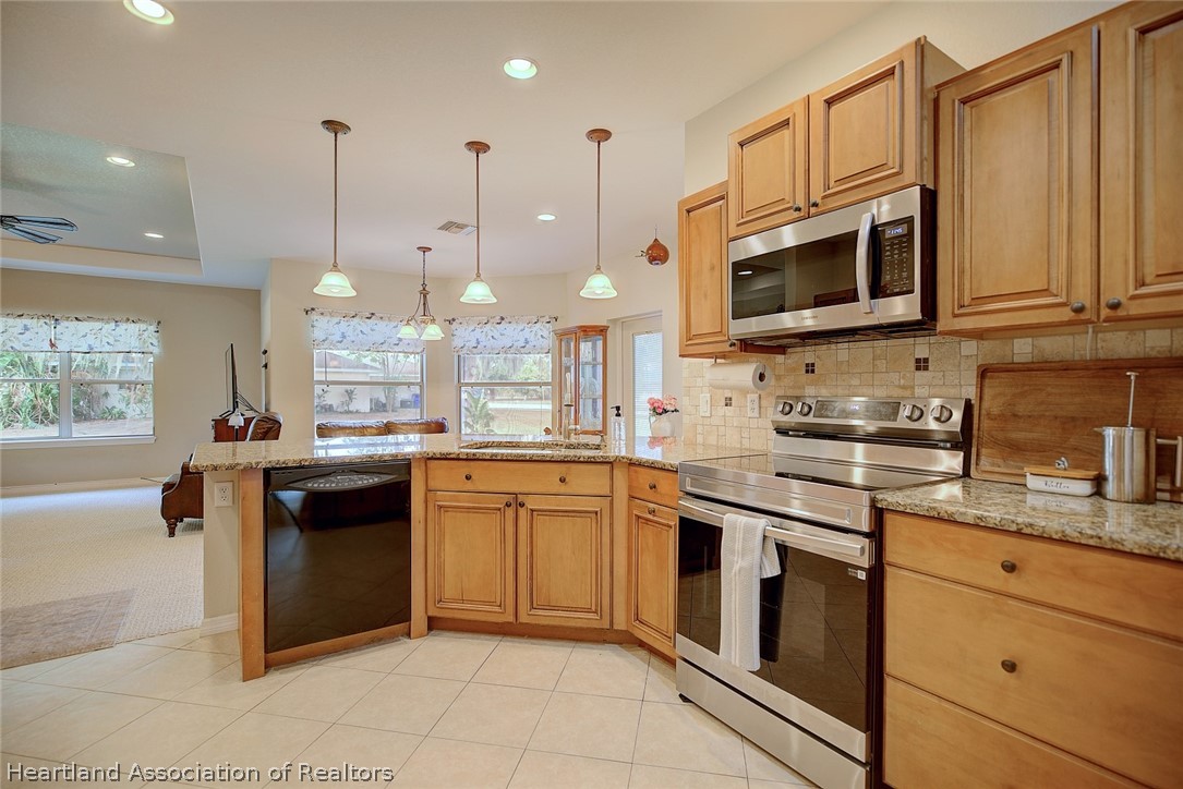 309 Cardinal Road Sebring, FL 33876 - Photo 16 of 50