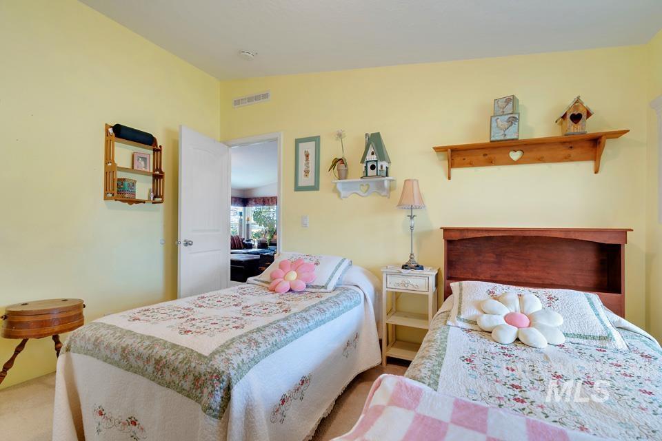 1780 Sand Hollow Road Vale, OR 97918 - Photo 33 of 41 Bedroom with carpet flooring