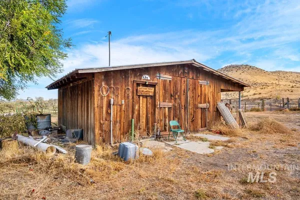 $455,000 | 1780 Sand Hollow Road, Vale, OR 97918