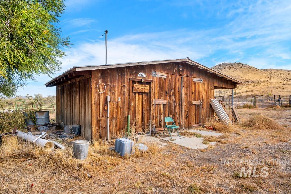 1780 Sand Hollow Road Vale, OR 97918 - Photo 10 of 41 View of outbuilding