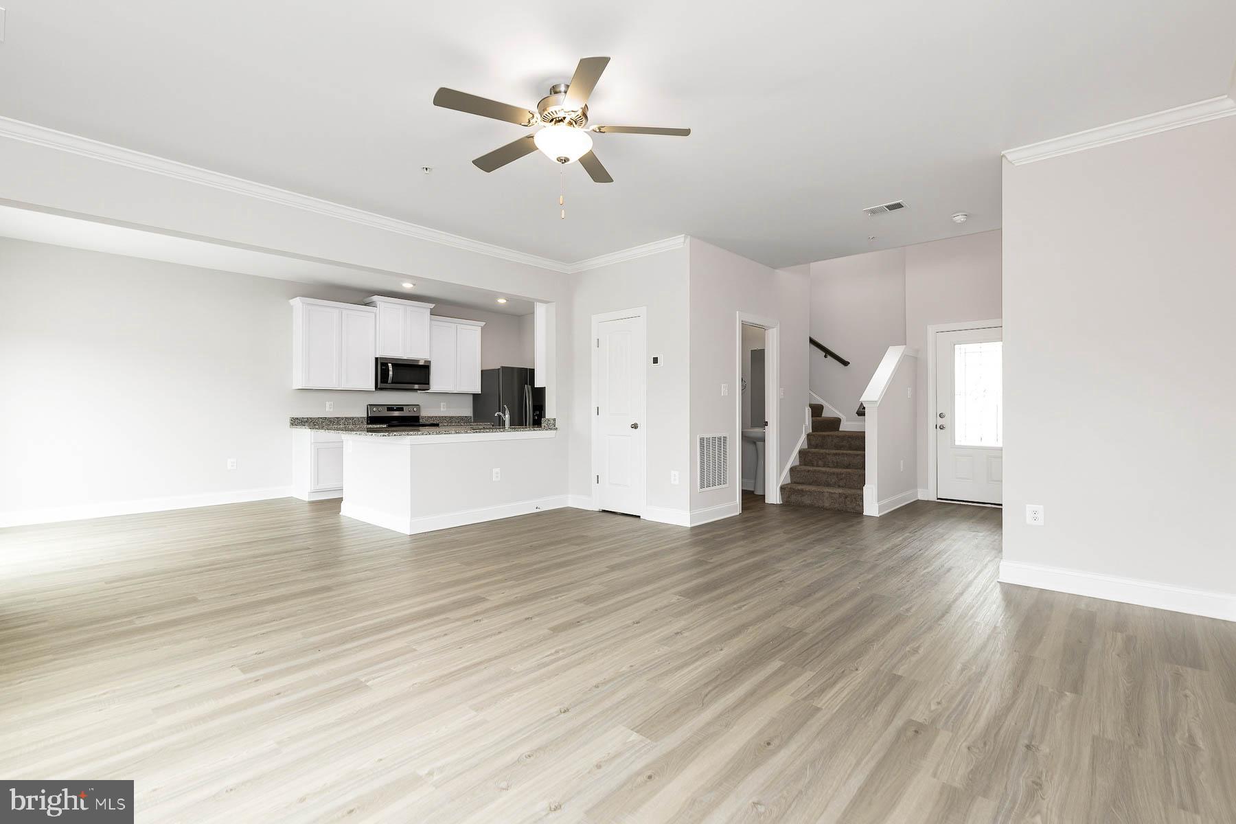 10014 Roulette Drive Hagerstown, MD 21740 - Photo 3 of 17