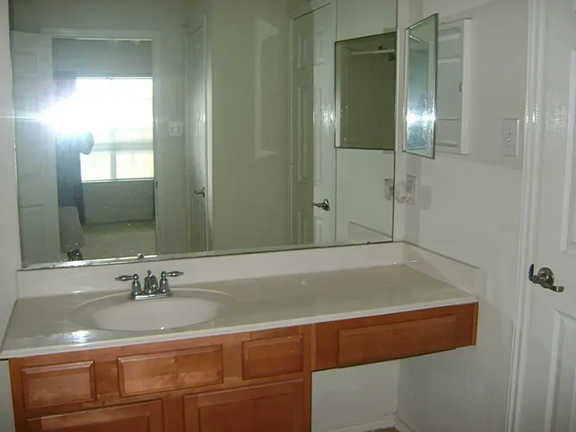 $2,000 | 14023 Concord Meadow Lane, Houston, TX 77047