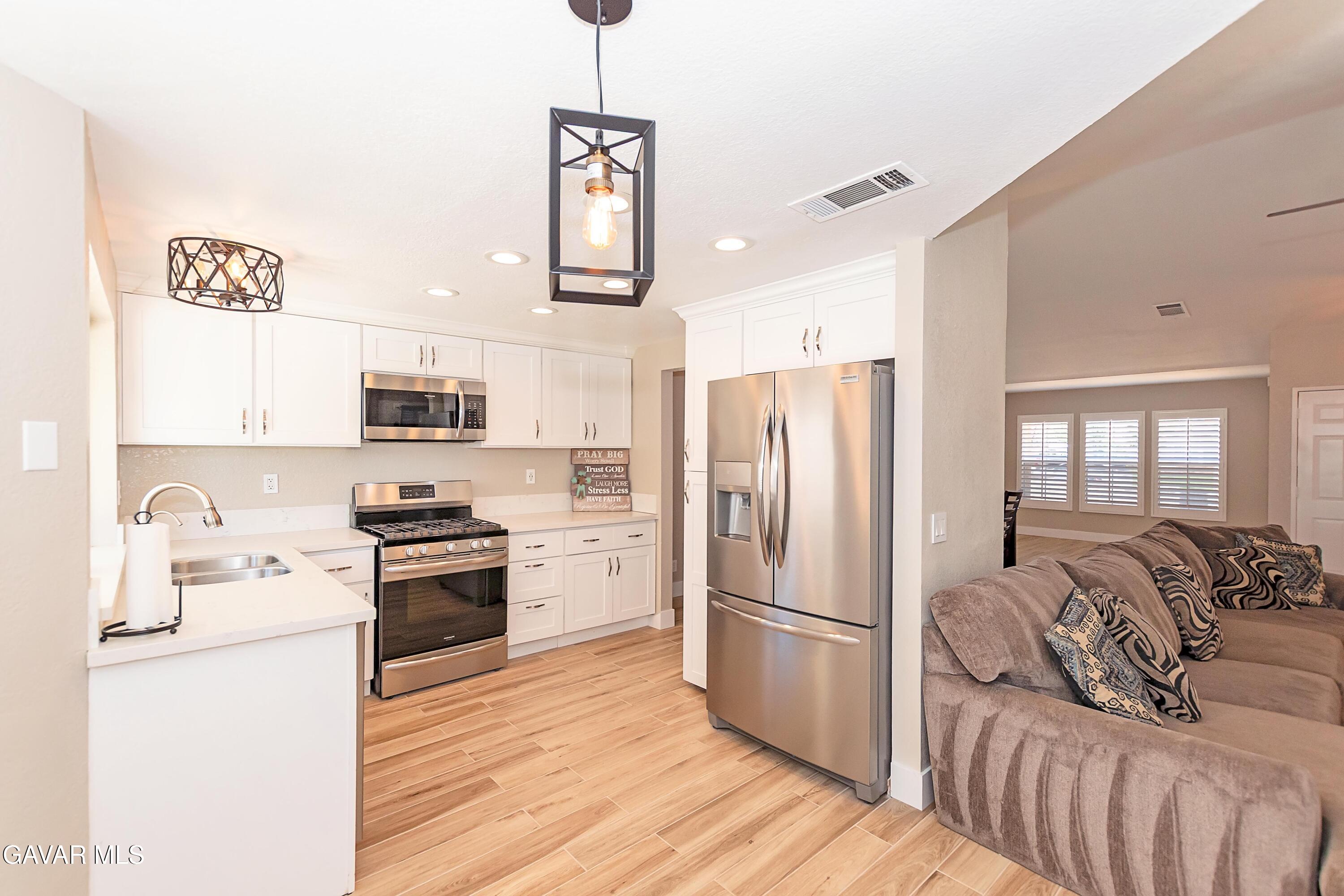 1616 Kings Road Palmdale, CA 93551 - Photo 12 of 38 SFP_2651