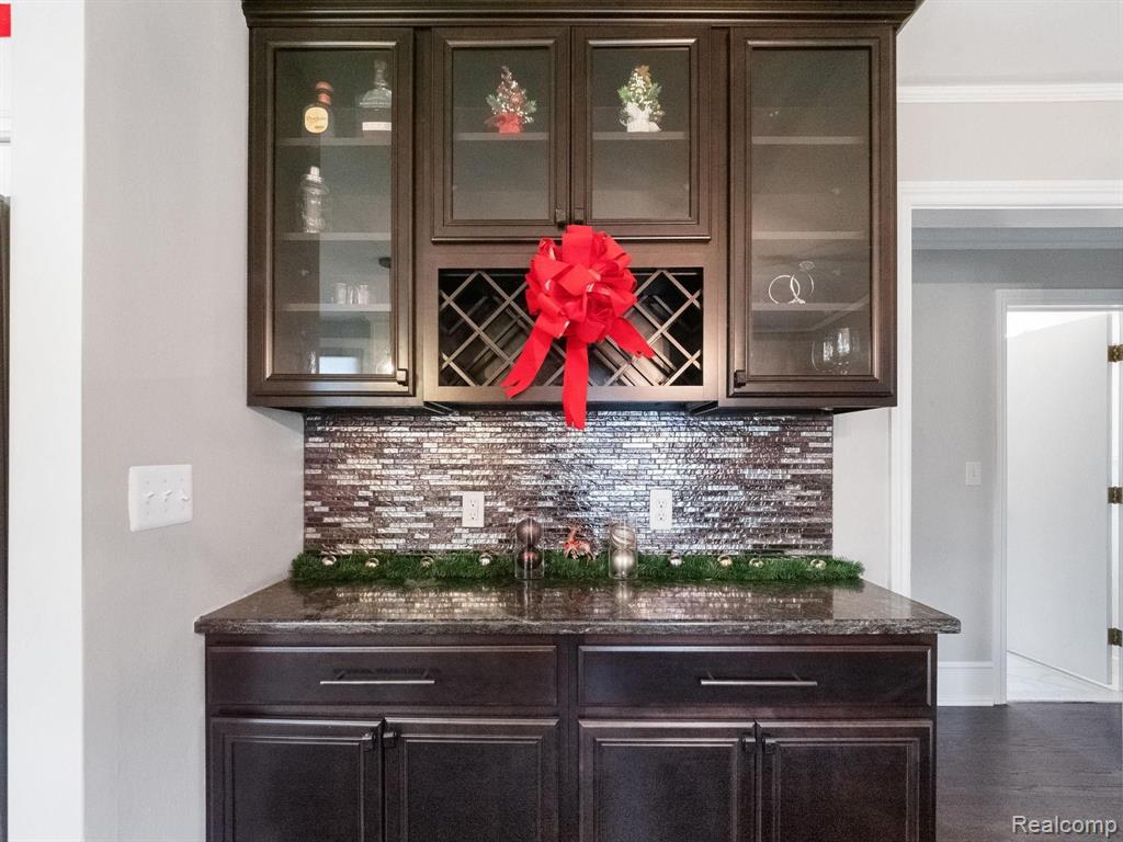 4098 Wakefield Road Berkley, MI 48072 - Photo 12 of 39