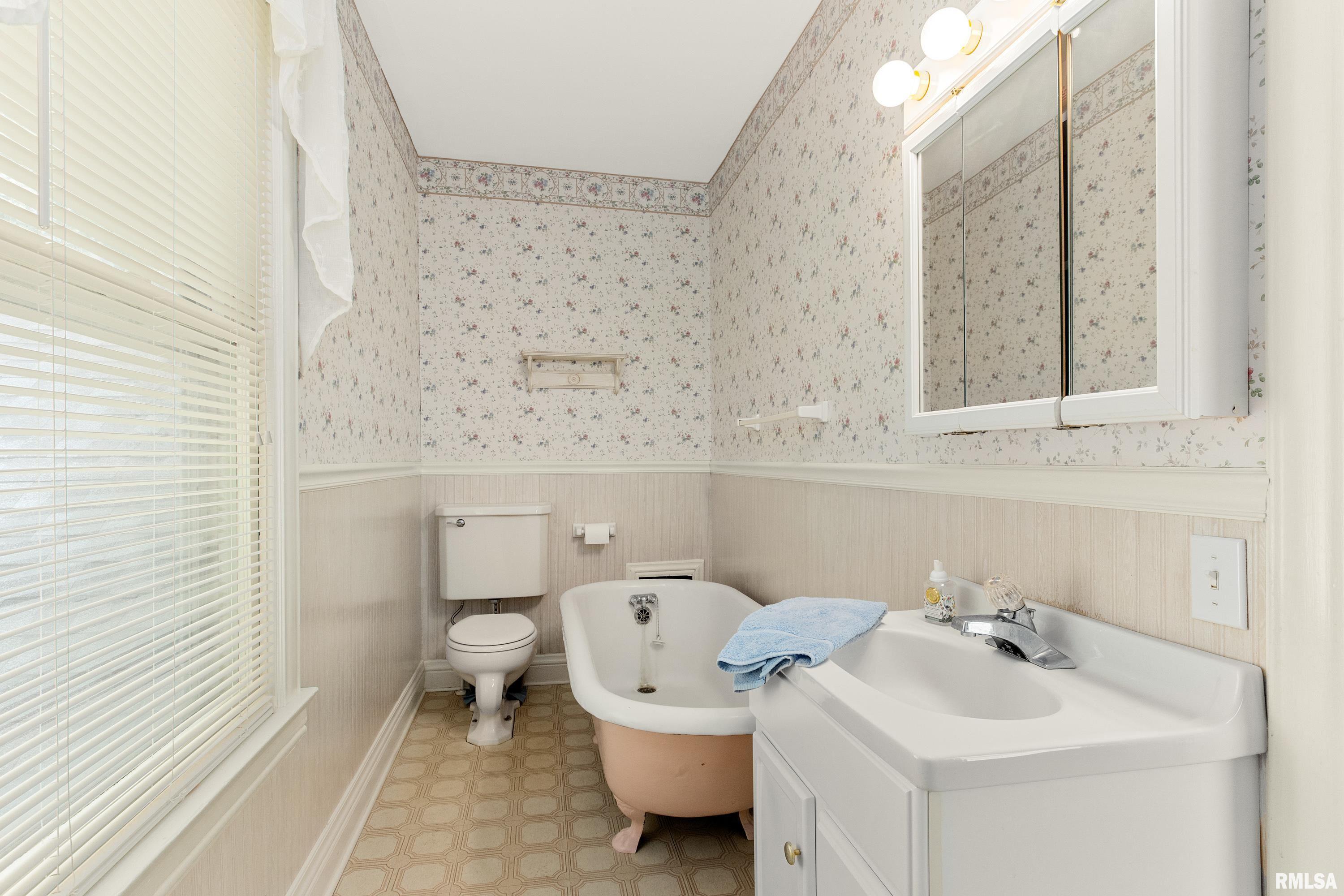403 West Adams Street Washington, IL 61571 - Photo 36 of 43
