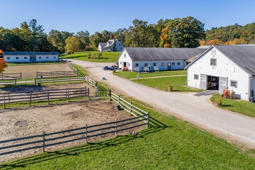 181 Littleton County Road Harvard, MA 01451 - Photo 11 of 24