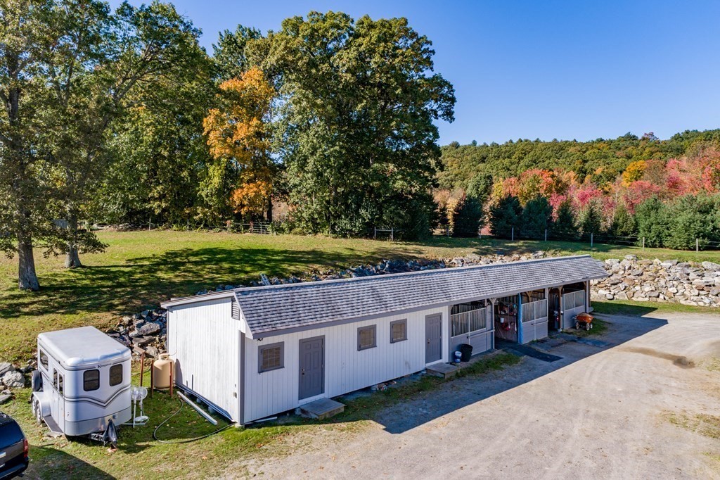 181 Littleton County Road Harvard, MA 01451 - Photo 4 of 24