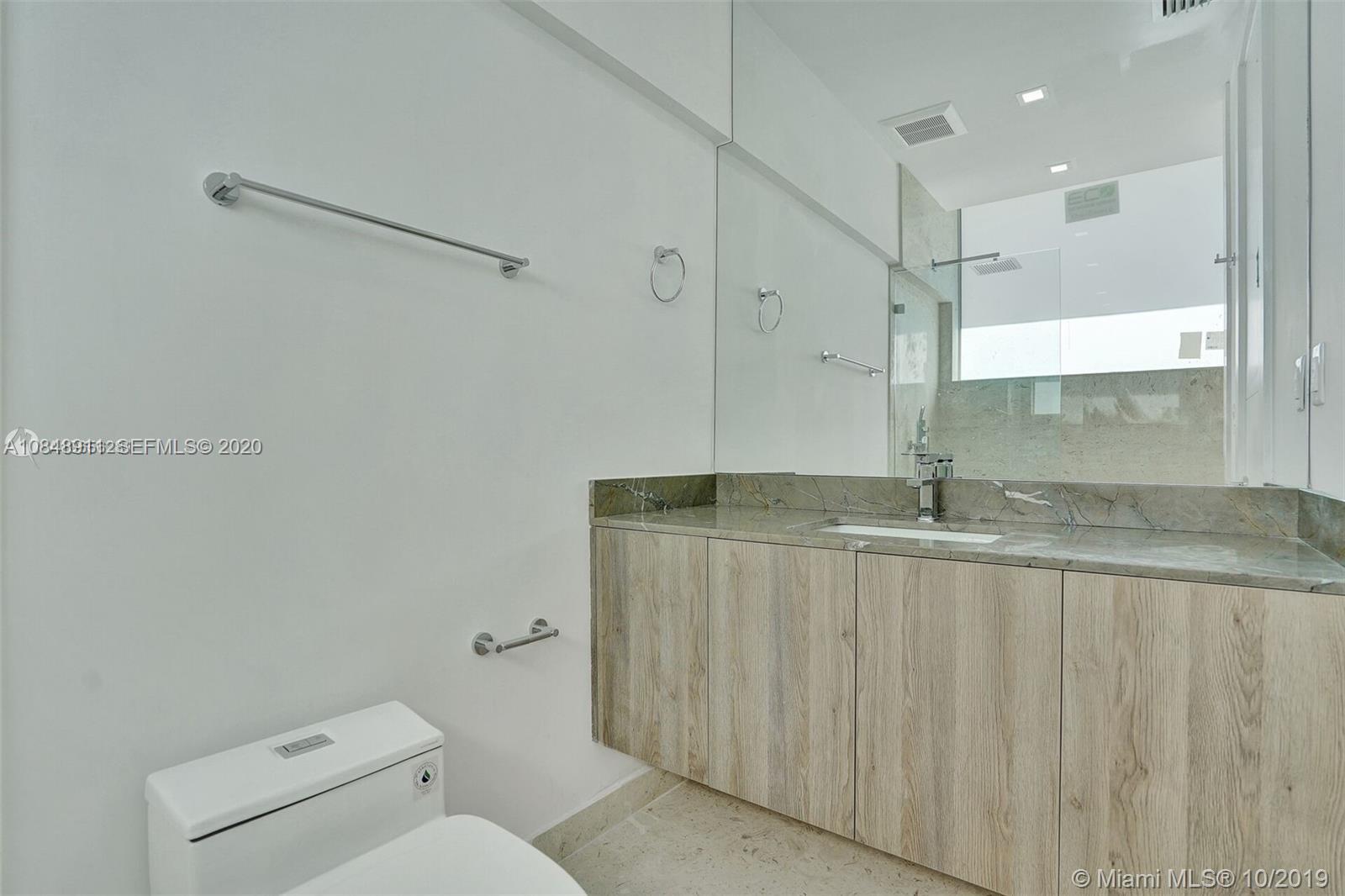 610 Ridgewood Road Key Biscayne, FL 33149 - Photo 13 of 34 Gallery Image 13