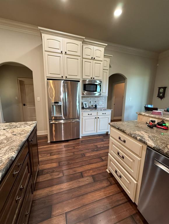 2371 Country Club Road Longview, TX 75602 - Photo 4 of 37 Gallery Image 4