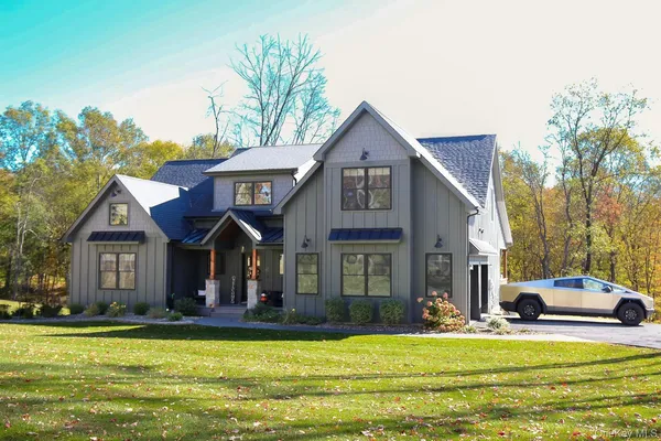 $949,900 | 41 Fern Wood Way, Montgomery, NY 12549