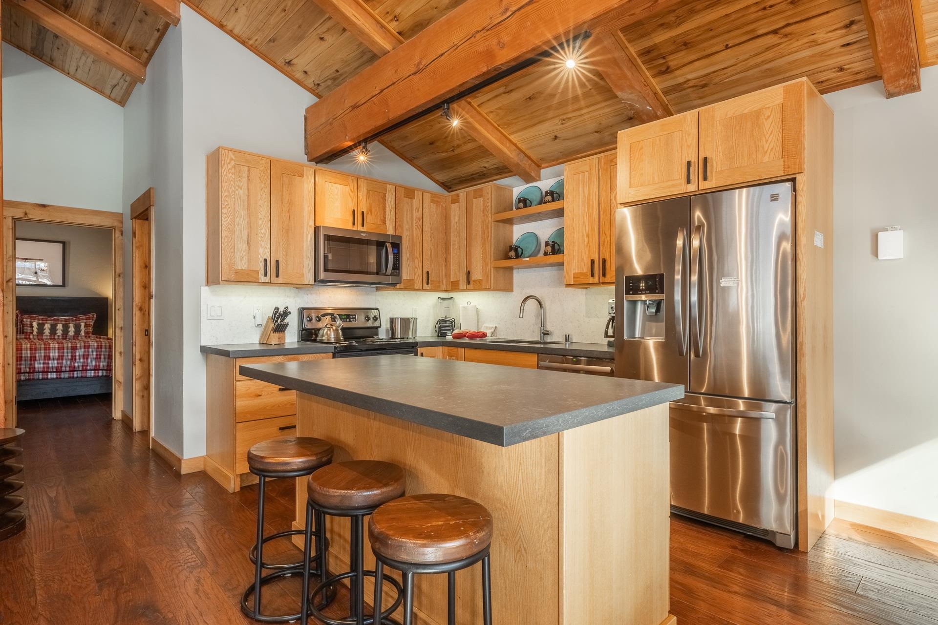 3252 Chateau Road, Unit 24 Mammoth Lakes, CA 93546 - Photo 14 of 55