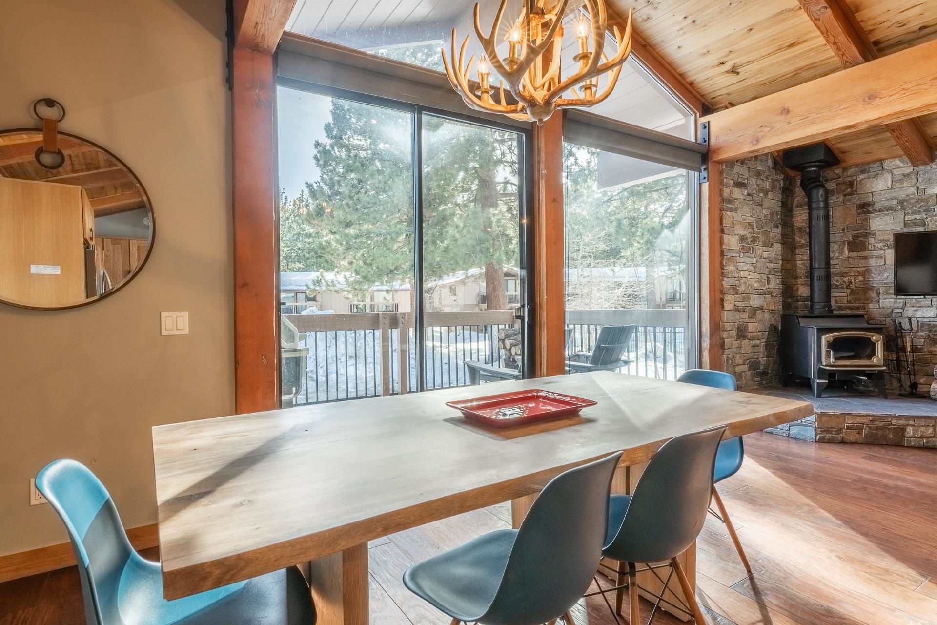 3252 Chateau Road, Unit 24 Mammoth Lakes, CA 93546 - Photo 16 of 55