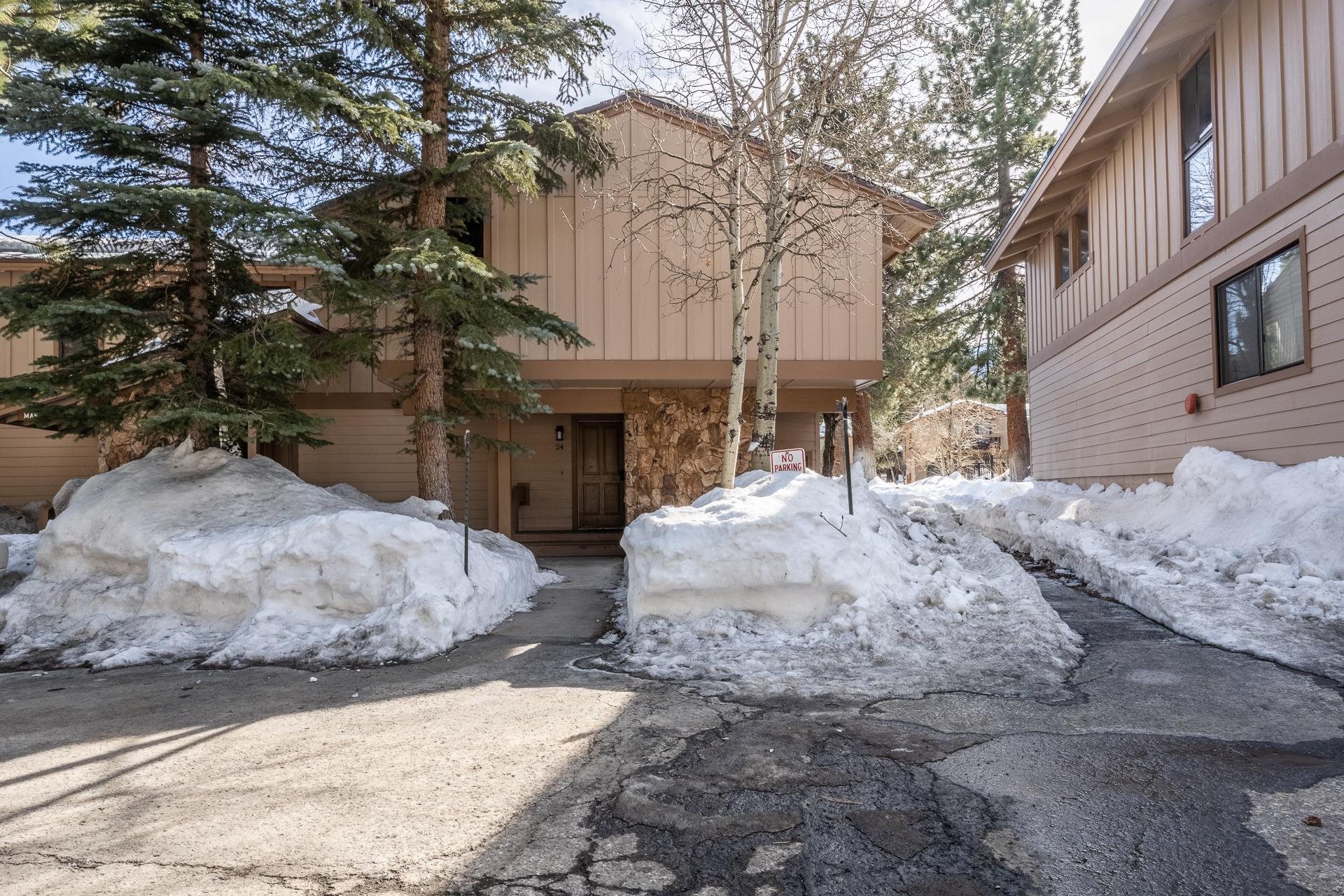 3252 Chateau Road, Unit 24 Mammoth Lakes, CA 93546 - Photo 2 of 55