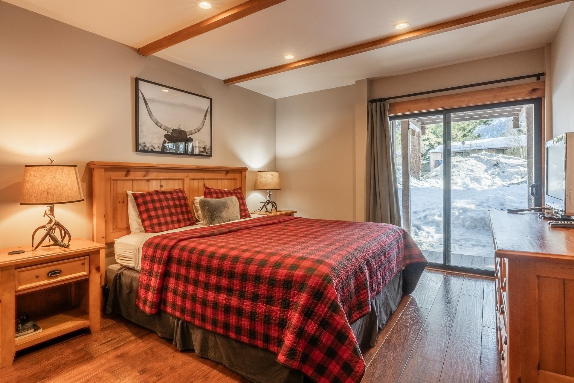 3252 Chateau Road, Unit 24 Mammoth Lakes, CA 93546 - Photo 34 of 55