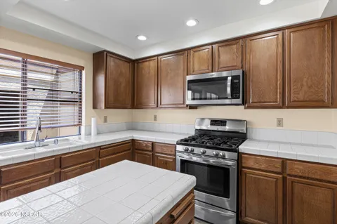 $489,000 | 1204 Cobblestone Lane, Santa Maria, CA 93454